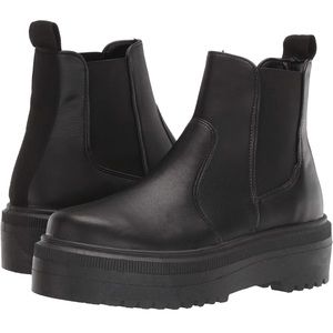 Steve Madden Yardley Chelsea Platform Boot